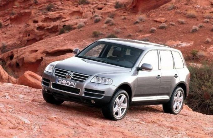 A primeira geração de Volkswagen-Tuareg: comentários do proprietário e descrição do SUV