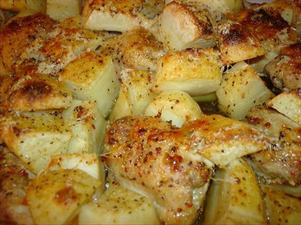 Como cozinhar uma galinha no forno com uma batata: receita passo a passo