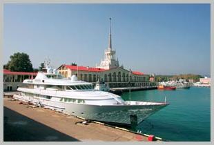 Onde é o melhor lugar para relaxar no Mar Negro com crianças e jovens?